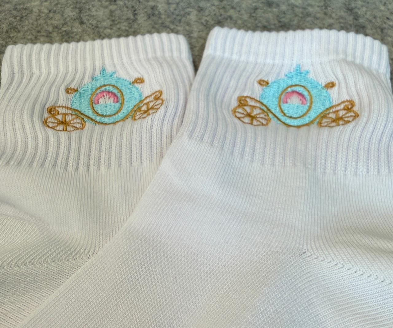 Ladies socks Embroidered with Cinderella's Carriage, so you arrive in style.