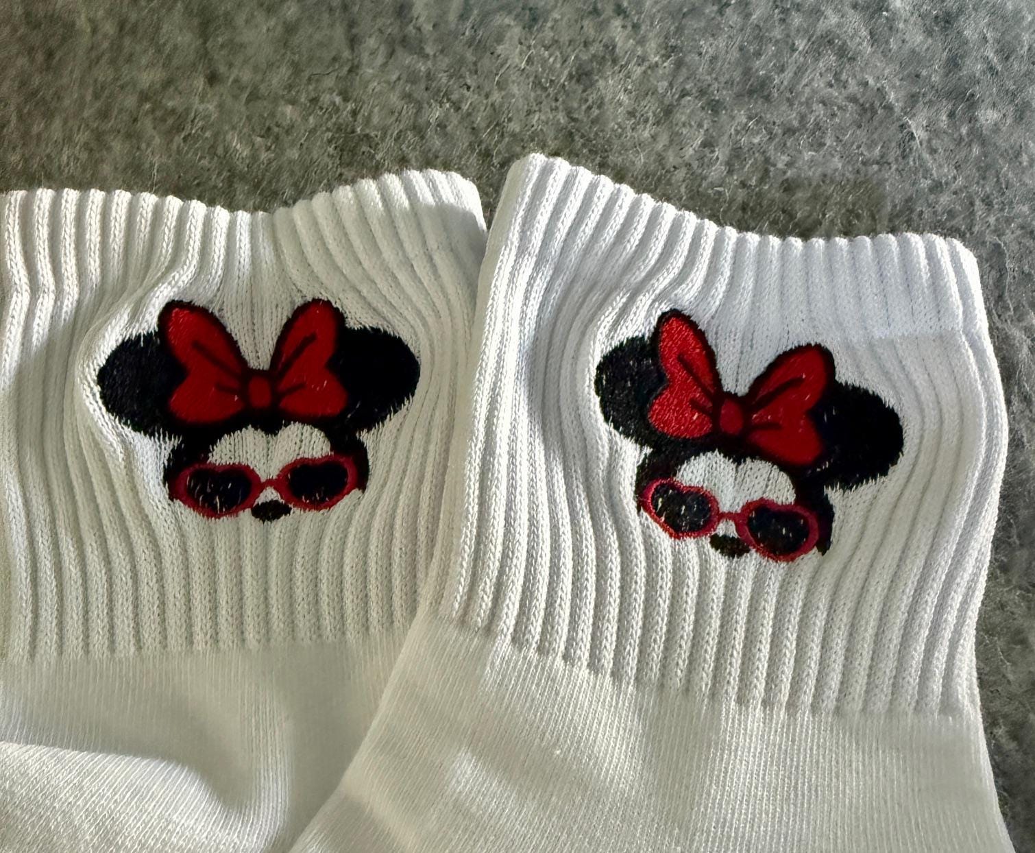 Minnie with sunglasses embroidered socks